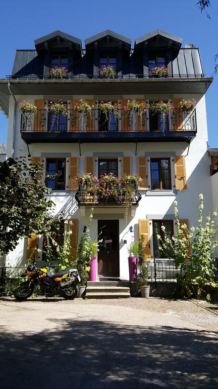 Hotel Du Clocher Шамони Экстерьер фото