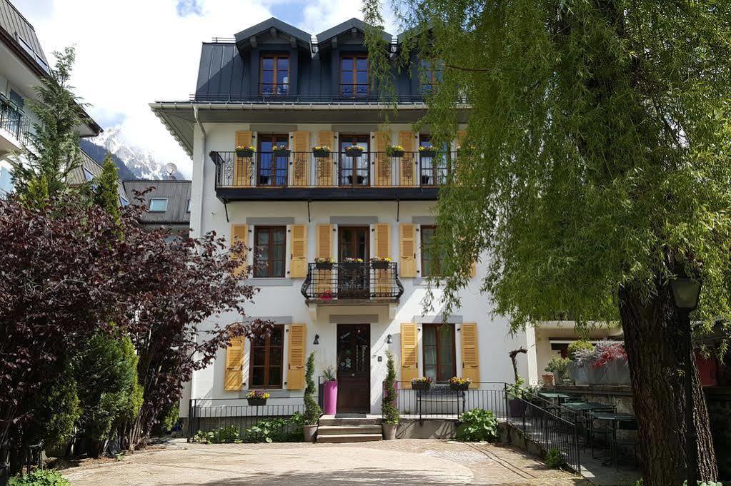 Hotel Du Clocher Шамони Экстерьер фото